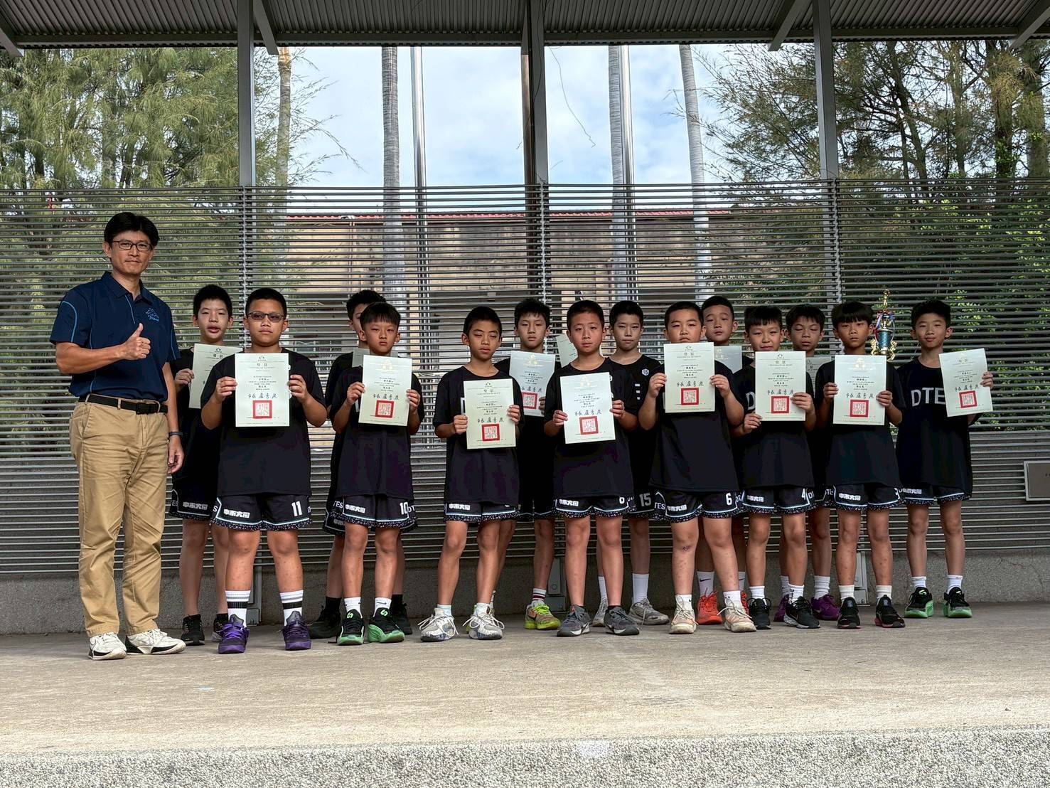 本校榮獲 國小五年級男童組第五名
