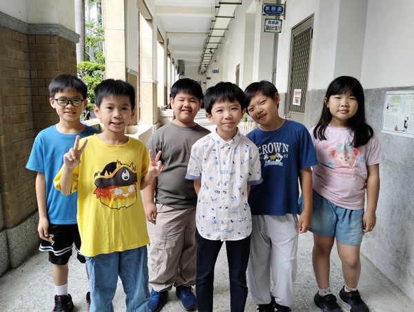 201李羿辰、周潤涪、林晨光、施玄彬、何允承、黃于宸圖片