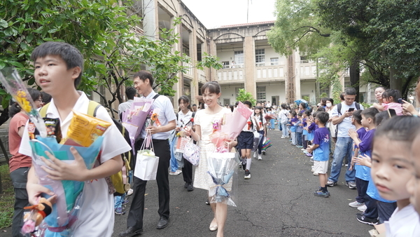 第80屆畢業典禮花絮-校園巡禮‧珍重再見
