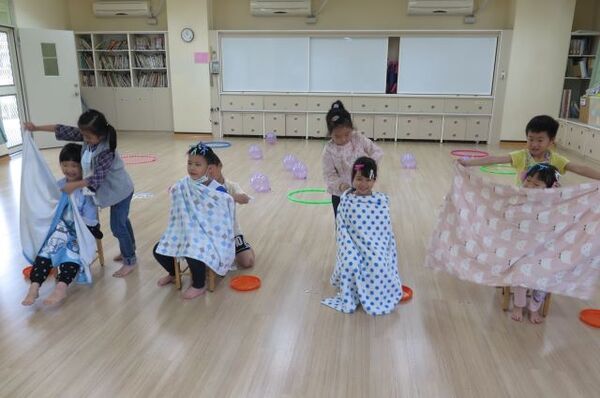 2021-05-01 幼兒園彩虹寶貝～美髮店圖片(另開新視窗)