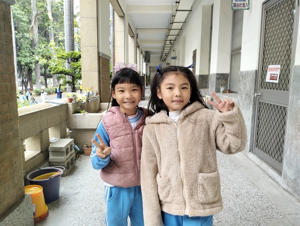 301 尤妍媗 孫敏玹圖片