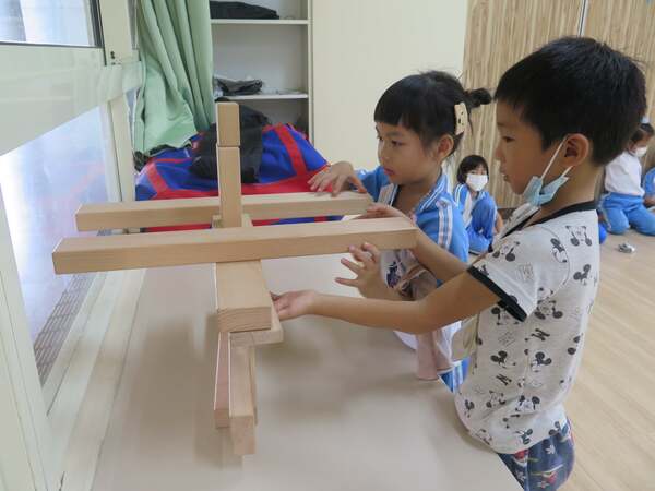 2020-12-04 幼兒園彩虹寶貝～積木好好玩圖片(另開新視窗)