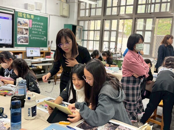 鐘兆慧老師藝術才能班鑑賞教學公開課x國際交流圖片