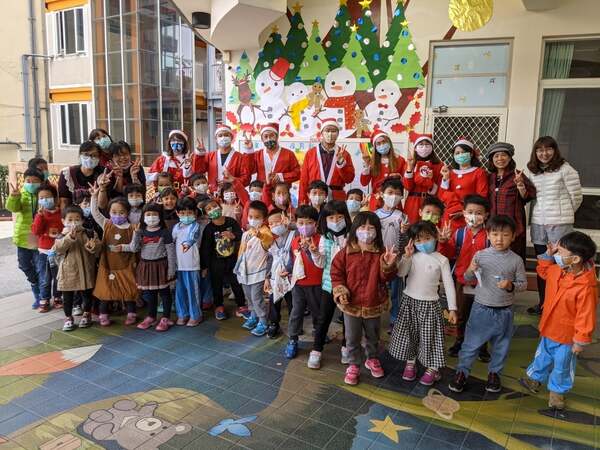 2020-12-25 幼兒園聖誕嘉年華會圖片(另開新視窗)