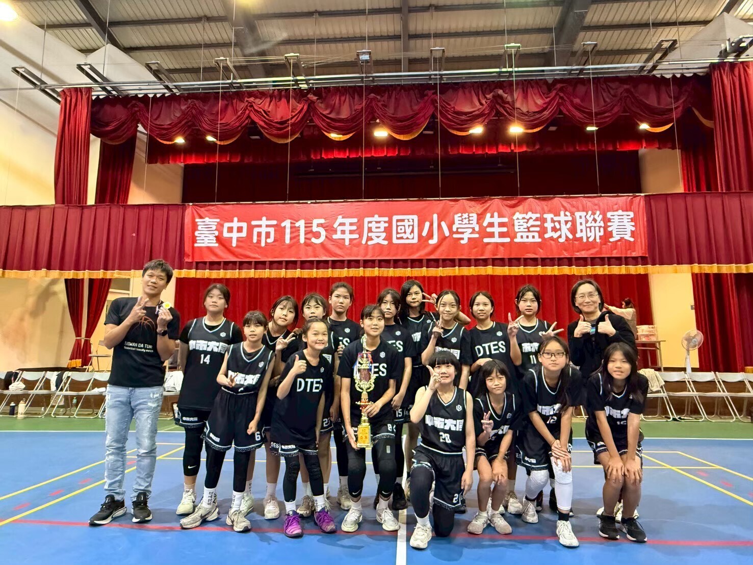 本校榮獲 國小女童乙組亞軍