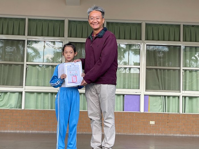 三年九班來昭儀同學