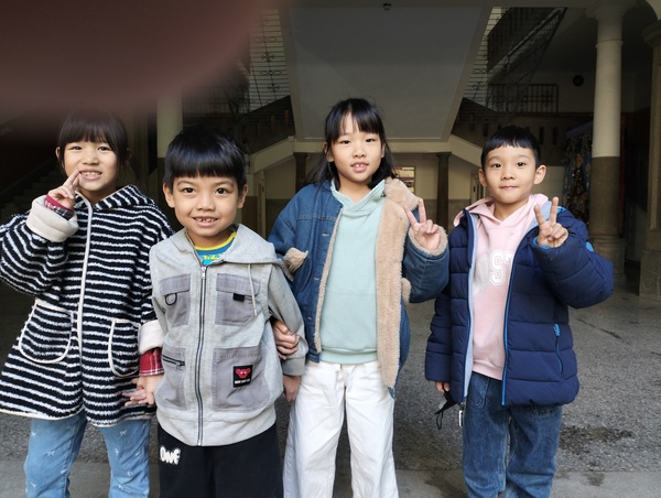 105 林彥緯、陳曦、倪宇希、洪婕芯圖片