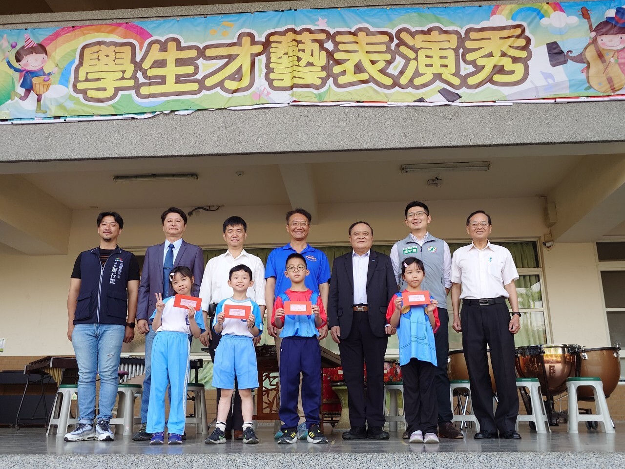 113年度第六屆校友會優秀學生獎學金頒發圖片